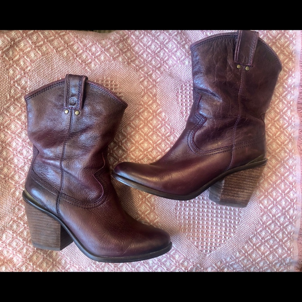 Lucky Brand western boots plum